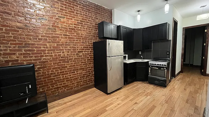 Rented by Nooklyn NYC LLC | media 1