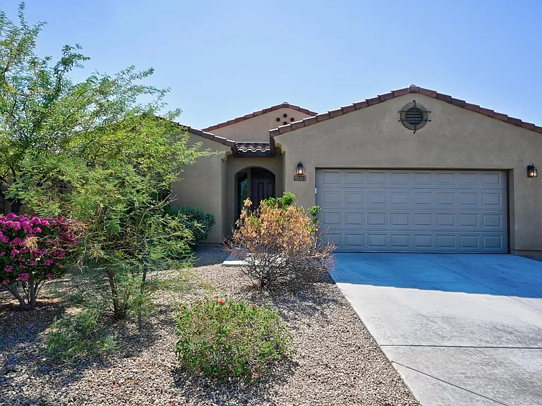 7571 W Molly Dr — Photo 2