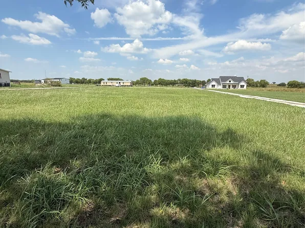 12890 Pruett Rd, Krum, TX 76249