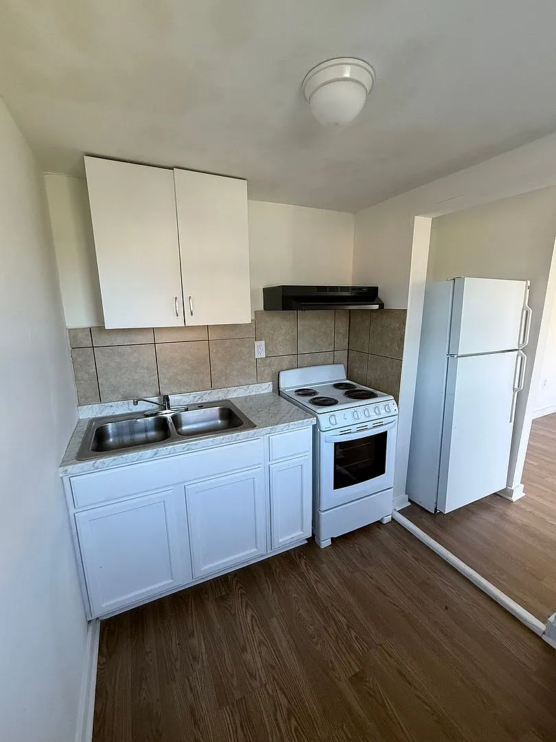 Askin St 7 — Photo 3
