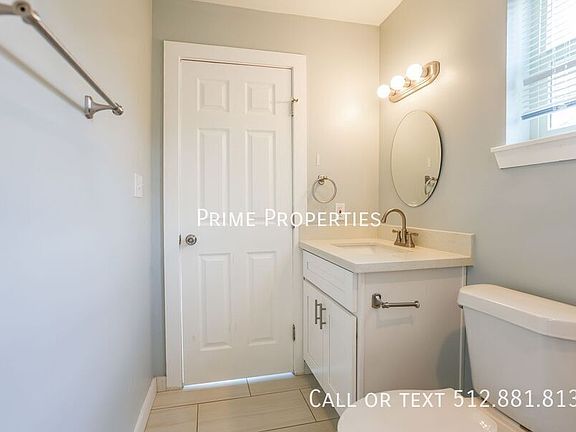 4th image of 4801 Avenue H #400