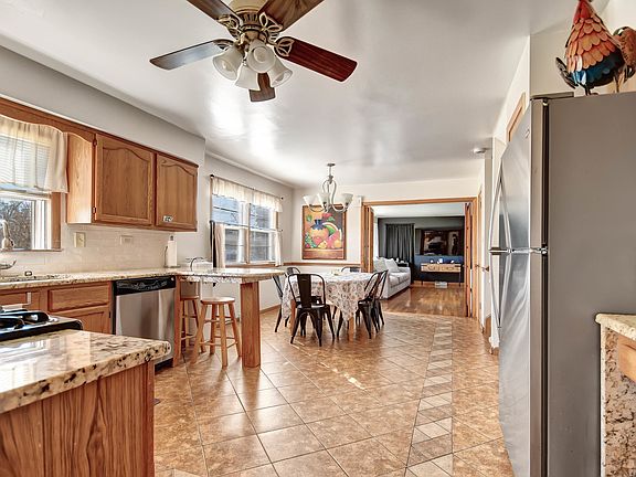 5th image of 16538 Evans Ave