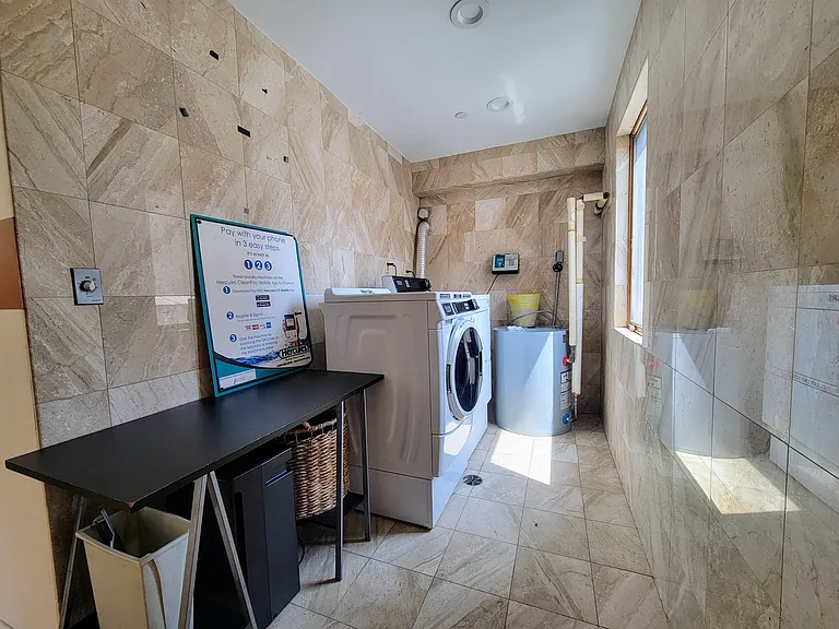 1630 Madison Ave #4B — Photo 6