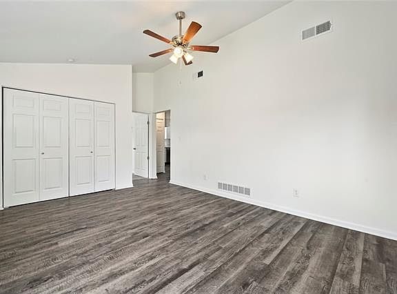 4th image of 4112 Lloyd St