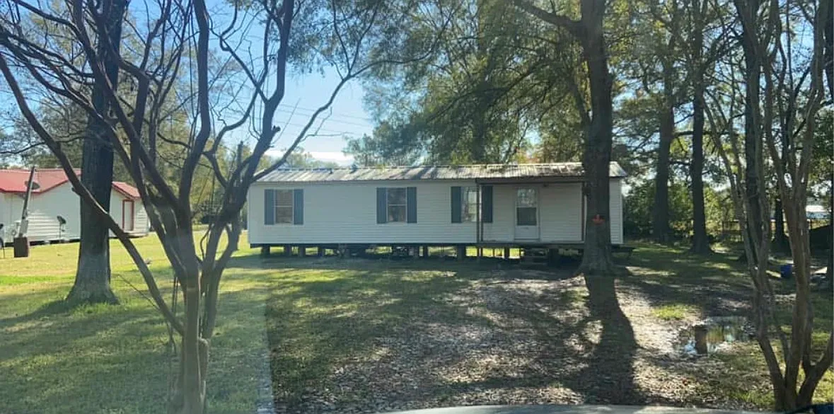 2 bed, 1152 sqft, $950 — Photo 1