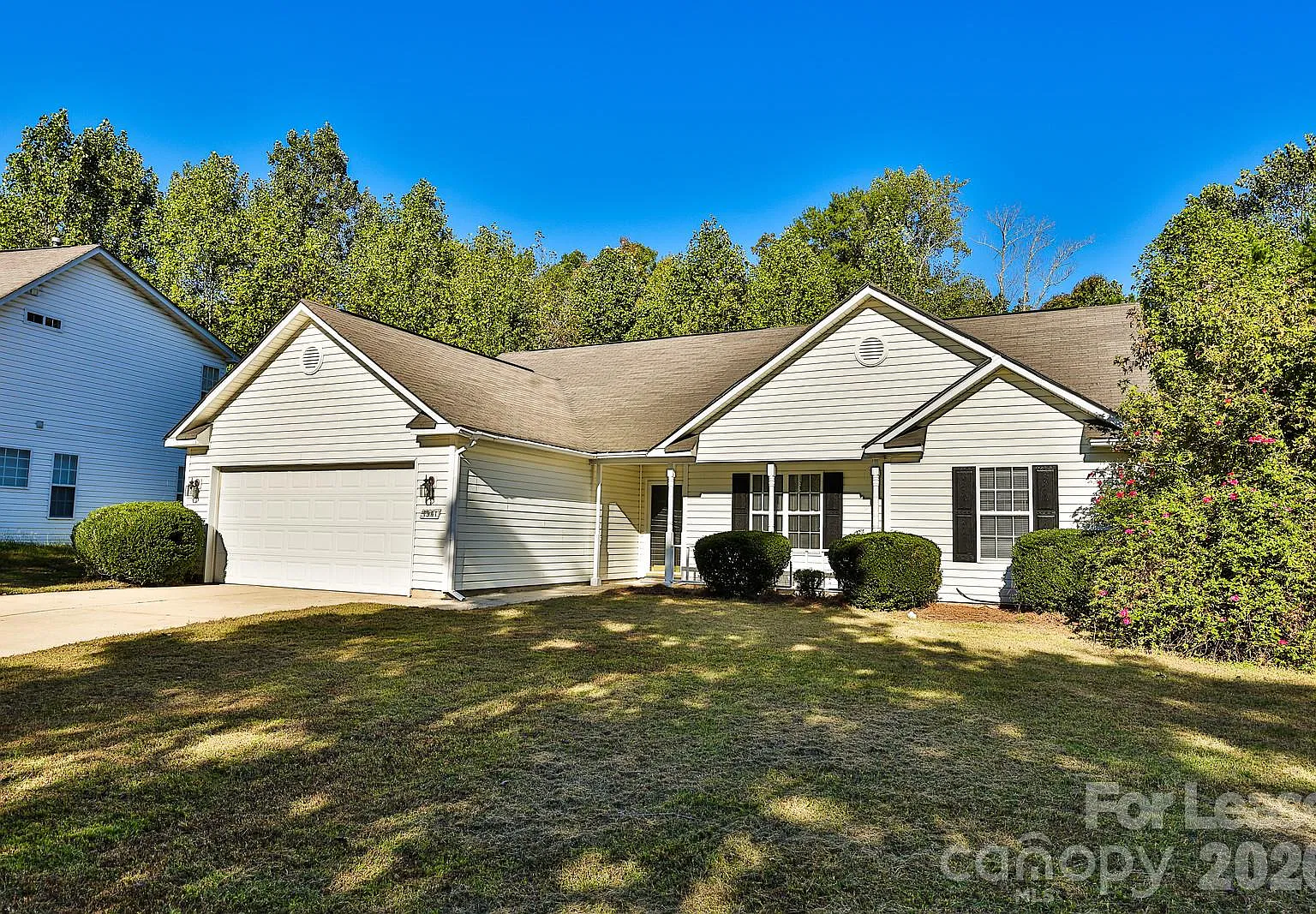 3 bed, 2.0 bath, 1557 sqft, $1,875 — Photo 4