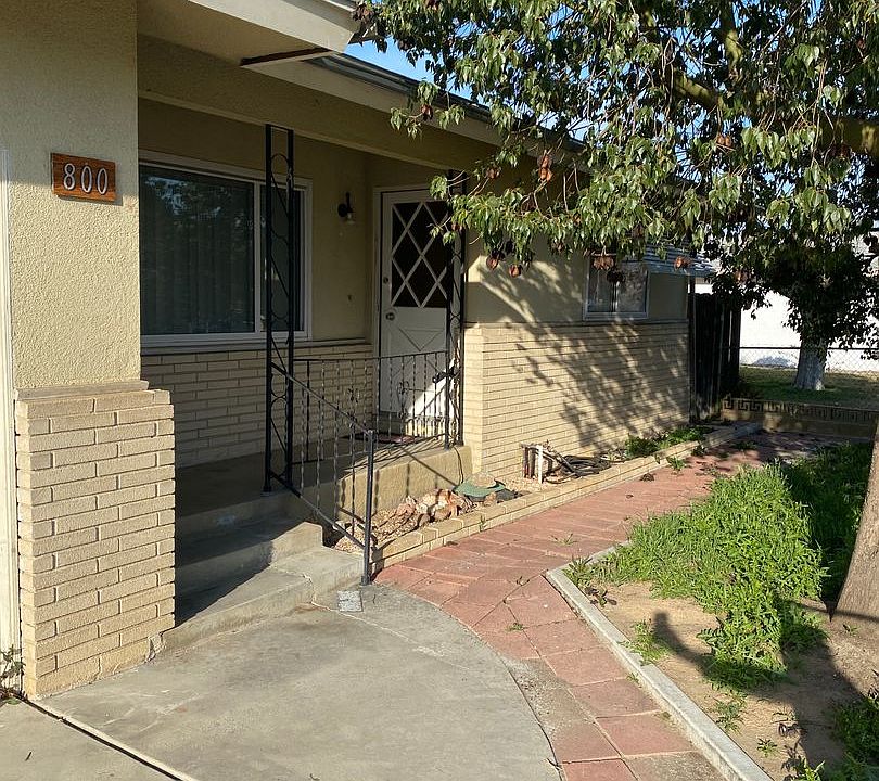 1st image of 800 E Wright St