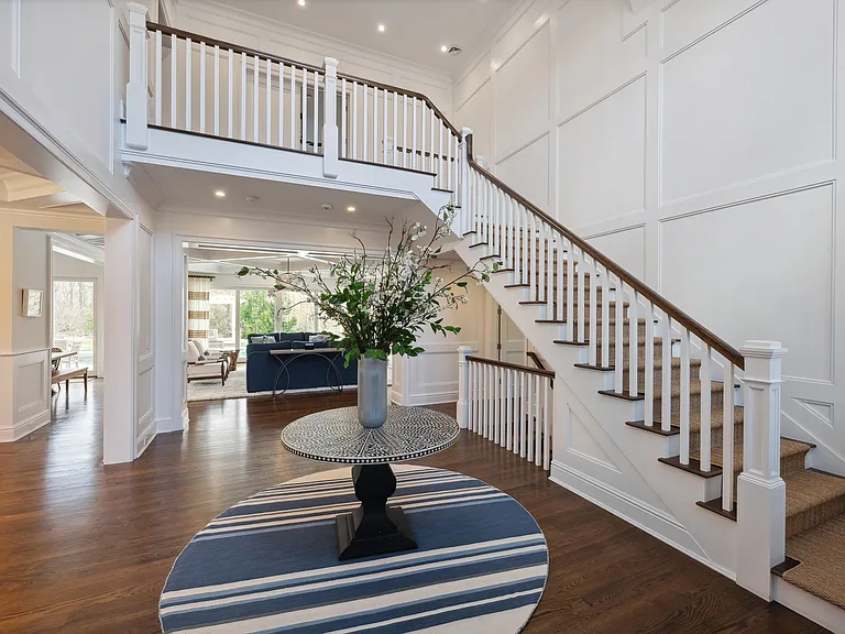 72 Birchwood Ln — Photo 3