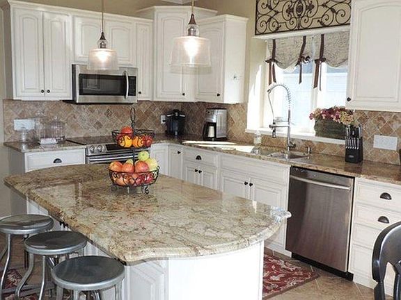4th image of 15655 Grand Bank Way