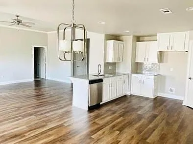 5907 SW Teppee Ave — Photo 4