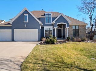 14713 Sherwood St, Leawood, KS 66224