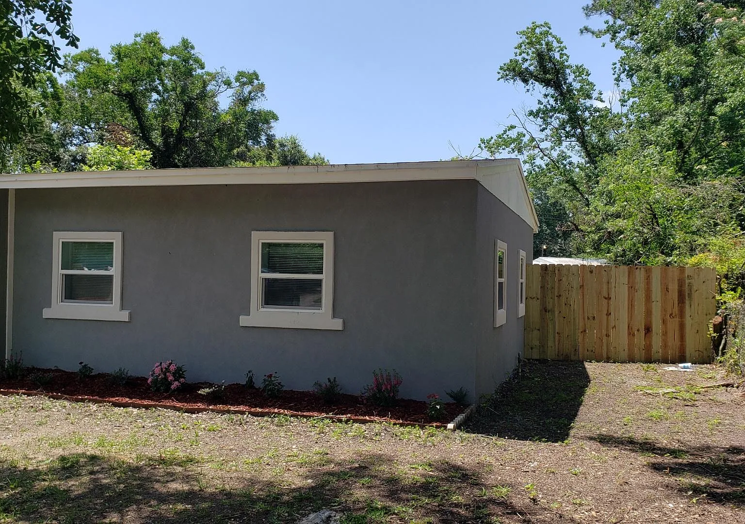 3 bed, 1158 sqft, $1,900 — Photo 4