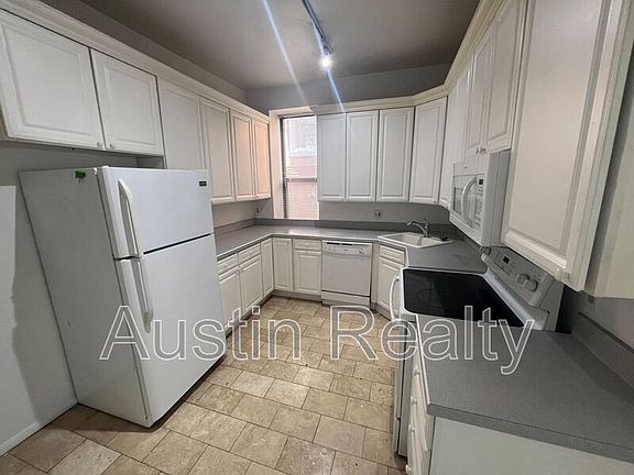 2nd image of 4362 McPherson Ave APT A