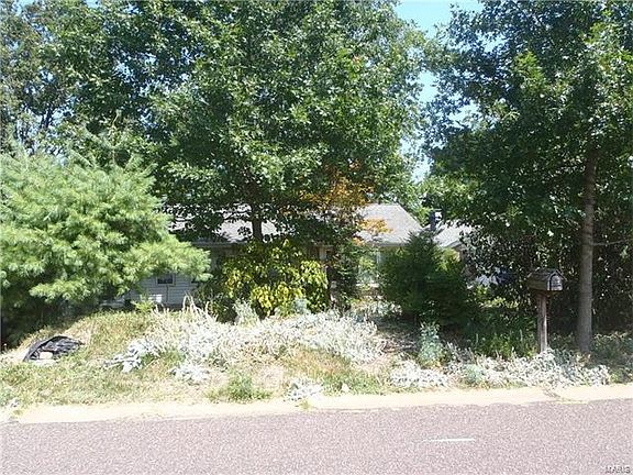 5th image of 2720 Westlawn St