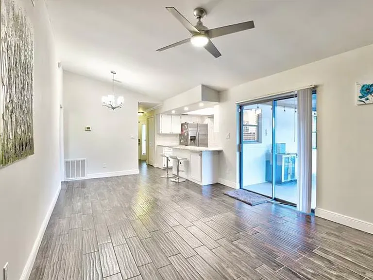 8209 Wellsmere Cir — Photo 3