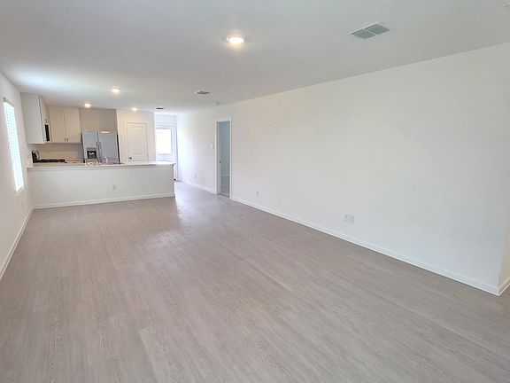 4th image of 15016 Bushwacker Way