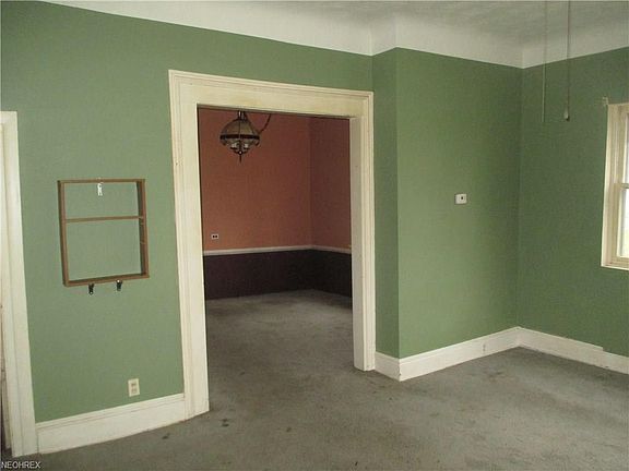 2nd image of 959 Madison Ave