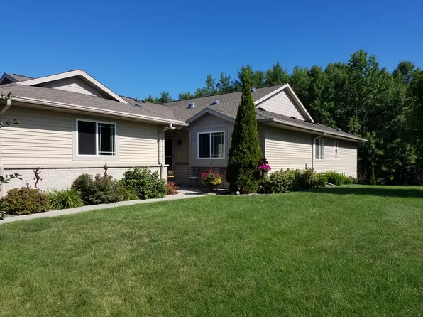 1274 Meadowbrook Dr, Cleveland, WI 53015