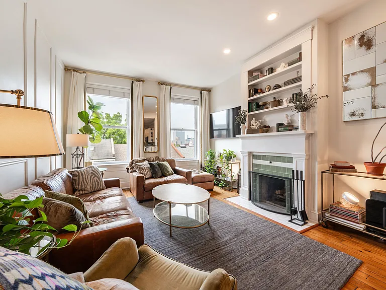 332 Milton St #2 — Photo 8