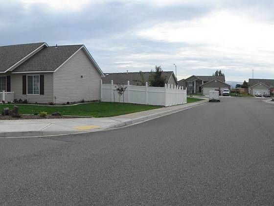 1st image of 8114 Canyon Dr