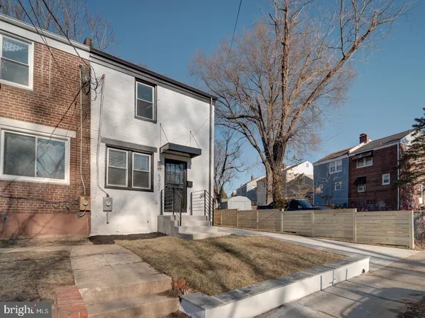 5402 Bass Pl SE, Washington, DC 20019