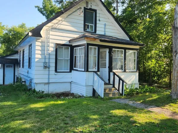 24 Victoria St E, Kawartha Lakes, ON K0L 2W0