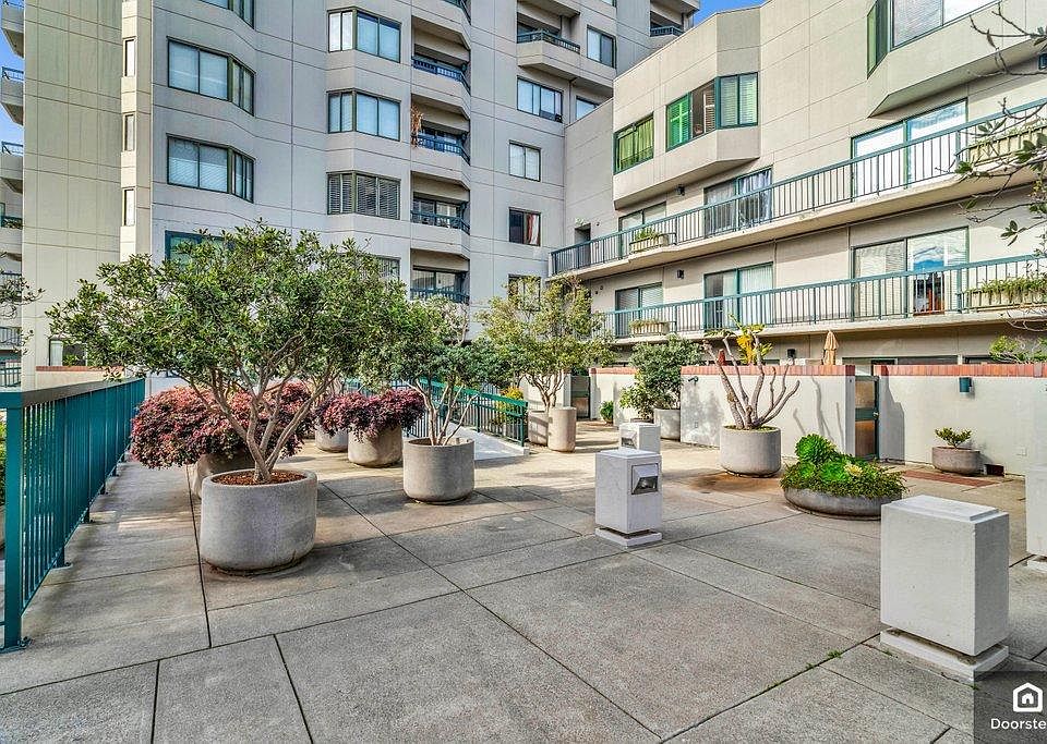 1st image of 601 Van Ness Ave APT 702