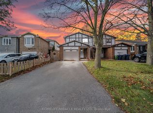 234 Manse Rd, Toronto, ON M1E 3V4