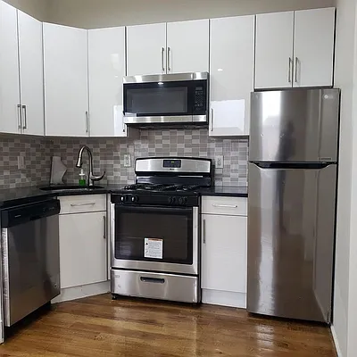 Rented by The Brokerage Group LLC | media 9