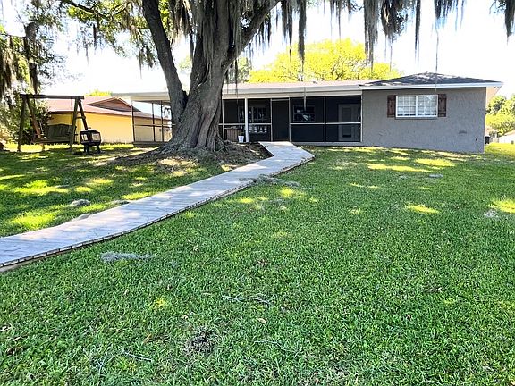 2nd image of 3816 Lake Joyce Dr