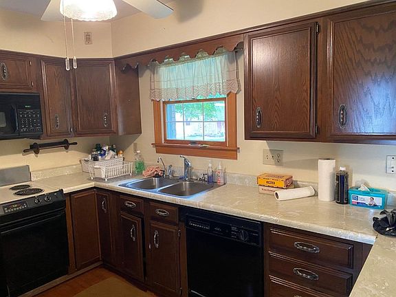 2nd image of 28047 East Dr