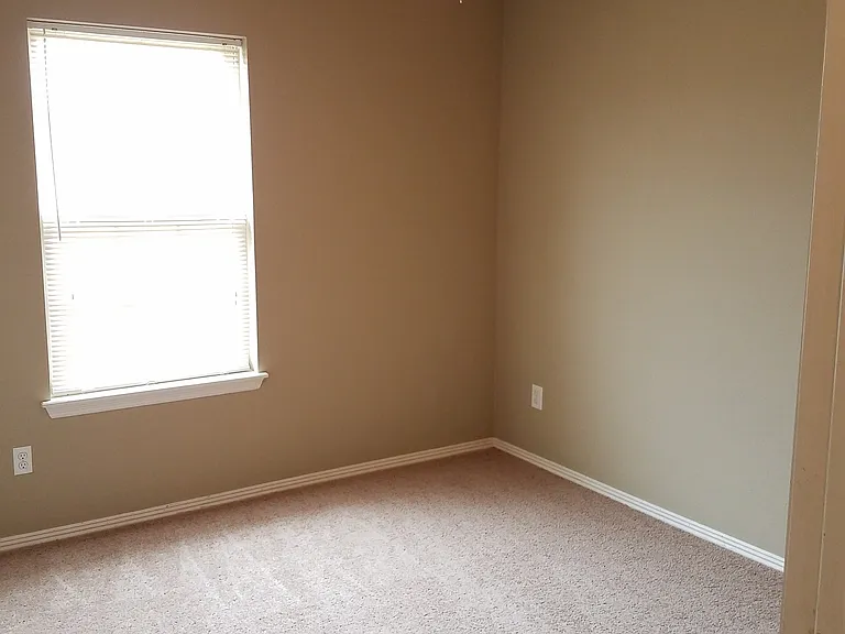 1260 Cordova St — Photo 4