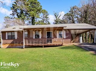 1427 Fairview Trl, Lawrenceville, GA 30043