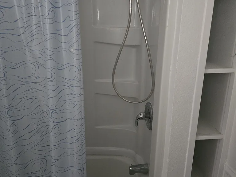 2640 Sharon Ave #A — Photo 12