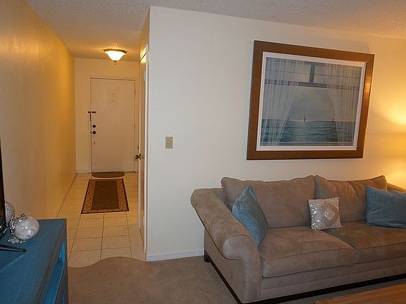 3rd image of 4570 Ocean Beach Blvd #101
