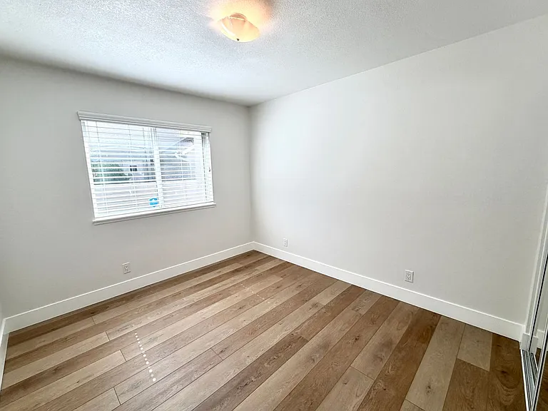 1345 Sunrise Cir N — Photo 11