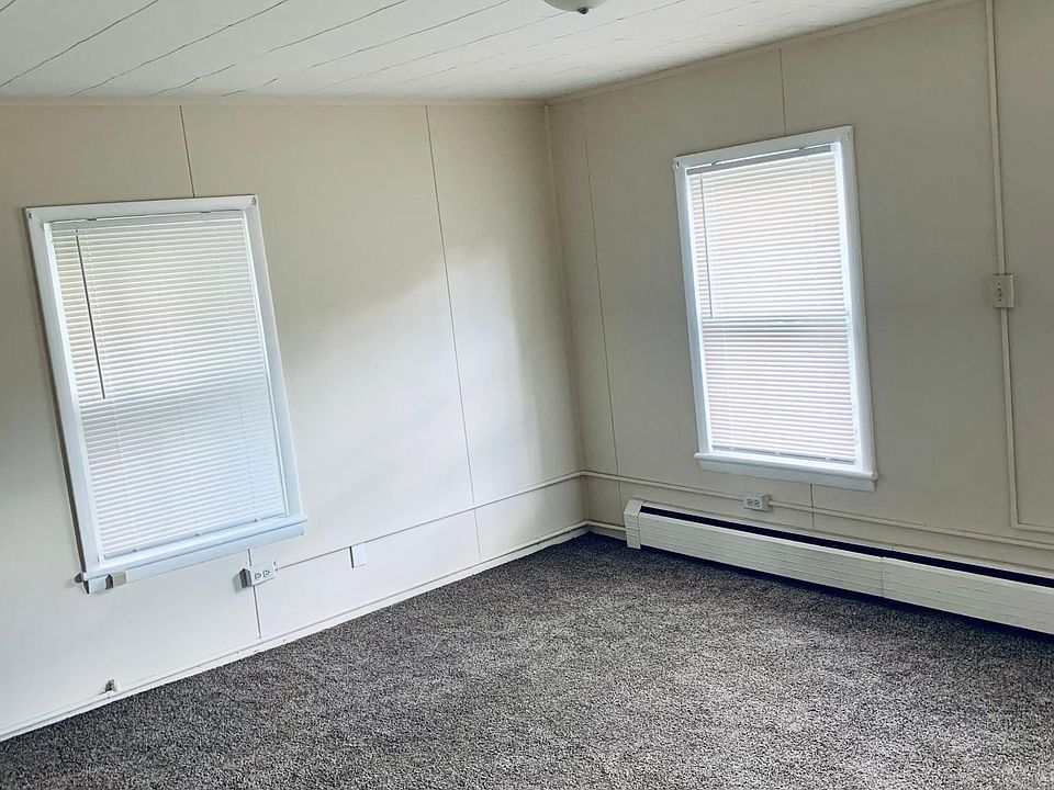 Living room.