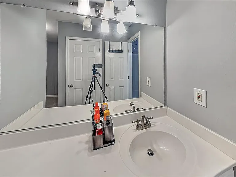 3104 Pine Heights Dr NE — Photo 9