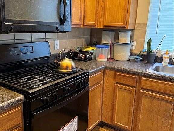 5th image of 311 Silver Spring St