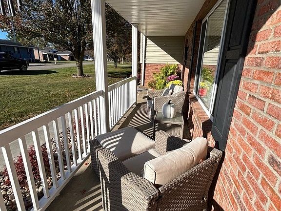 4th image of 103 Summerset Dr