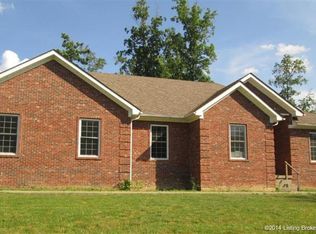 1700 Wildwood Dr, Henryville, IN 47126