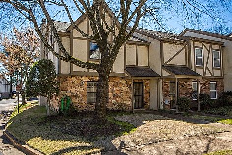 3rd image of 7508 Bavarian Dr