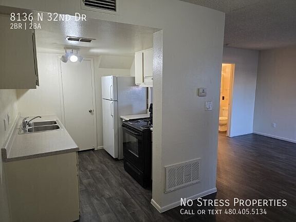 4th image of 8136 N 32nd Dr