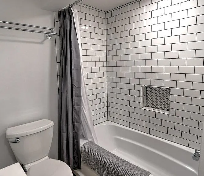 5245 NE 22nd Ave #BASEMENT — Photo 11