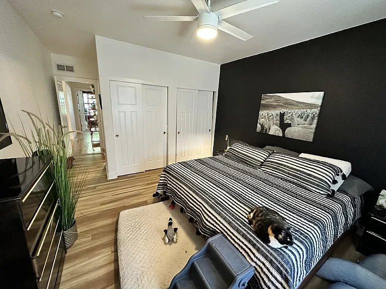 1337 E 33rd Ave — Photo 14