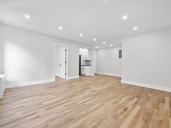 3rd image of 12 Crown St APT F8