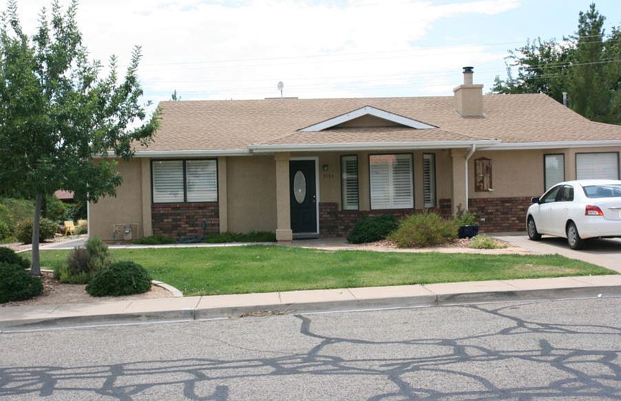 1st image of 3135 Crestview Dr