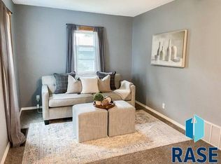 2111 S Spring Ave, Sioux Falls, SD 57105