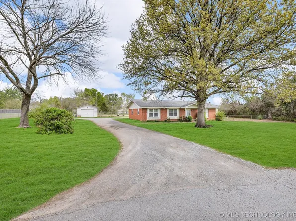 11777 E Oak St, Claremore, OK 74019