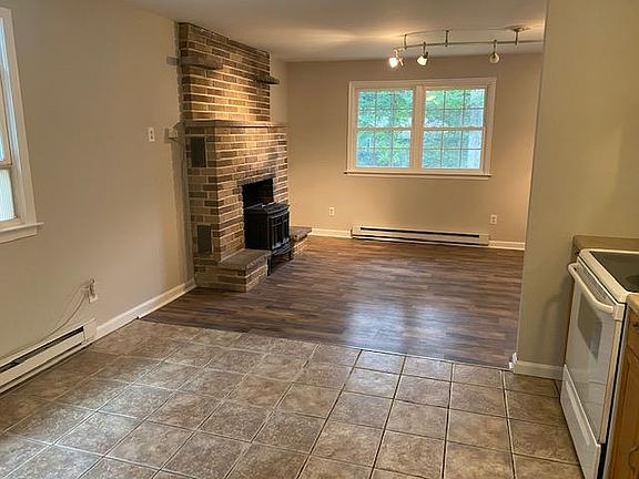 3rd image of 111 Marys Ln